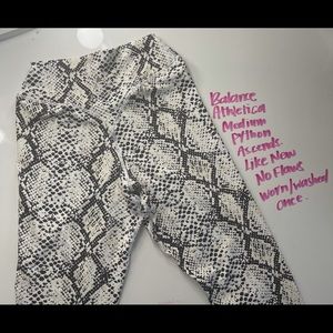 ❌sold❌M like new Balance Athletica Python Ascends